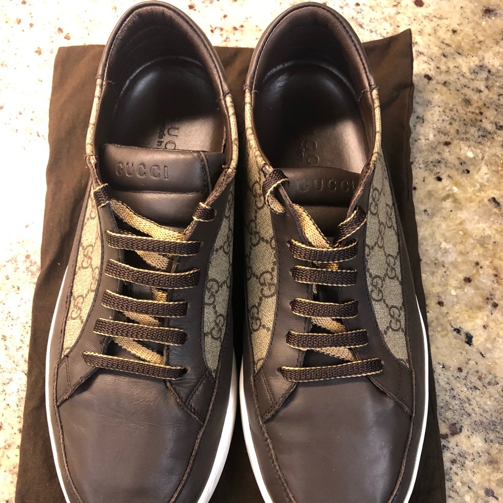 GUCCI GG SUPREME BROWN BEIGE LOW TOP SNEAKER